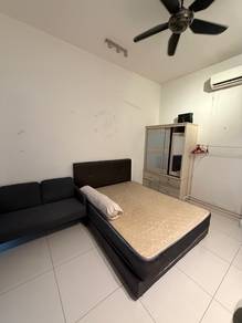 Service Residence For Rent in Icon Residenz @ Icon City