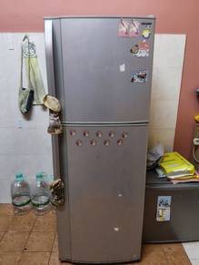 Sharp Refrigerator SJ-300N-SL