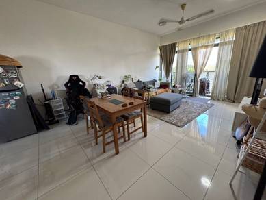 Condominium For Sale in Mirage By The Lake