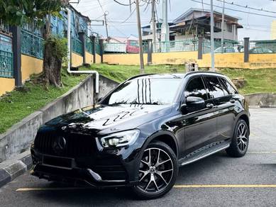 Mercedes Benz GLC300 300 4MATIC in Desa Petaling, KUL
