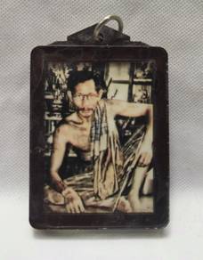 Thai amulet picture hand yant Por Pong Por Tiang N