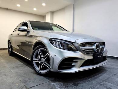 Mercedes Benz C200 200 in Ampang Hilir, KUL