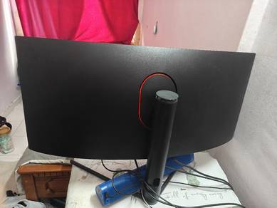 Titan Army 34 inc curved monitor 