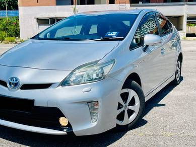 Toyota Prius LUXURY (HYBRID) in Chan Sow Lin, KUL