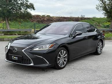 Lexus ES 250 PREMIUM in Puchong, KUL