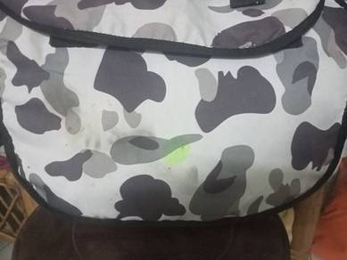 bathing ape bag sling bag