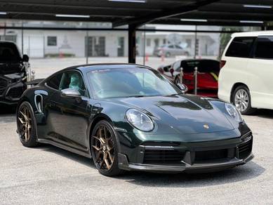 Porsche 911 Turbo TURBO S in City Centre, KUL