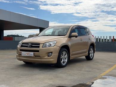 Toyota Rav 4  in Kota Kinabalu, SBH