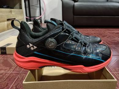 Kasut yonex dial 88 untuk dilepaskan saiz us11