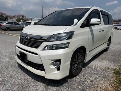 Toyota Vellfire Z in Kuchai Lama, KUL