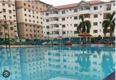 Apartment For Sale in Golden Villa