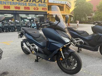 Honda Forza 250