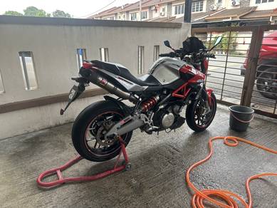 Aprilia Shiver 750