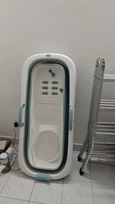 Foldable adult bath tub
