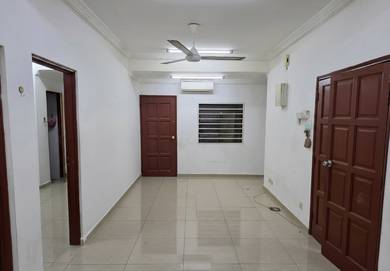 Townhouse For Rent in Kota Damansara,SGR