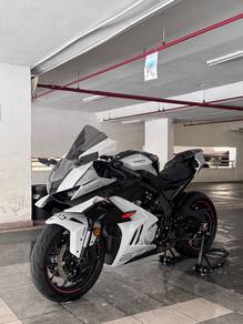 CFMOTO 675SR-R