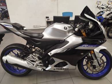 Yamaha R15