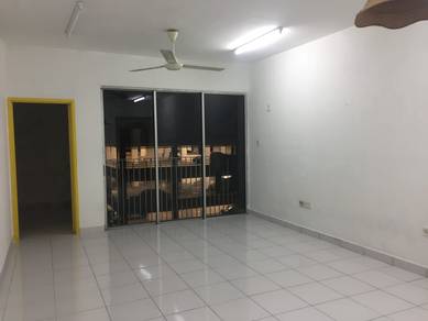 Condominium For Sale in Cyberia Crescent 2