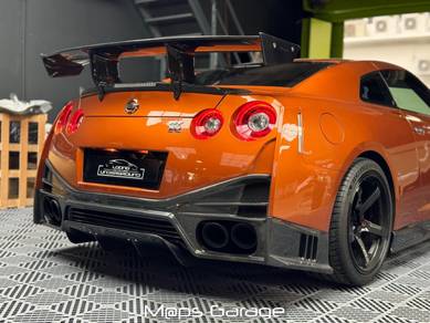 Nissan Skyline GTR R35 Carbon Diffuser LB Design