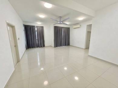 Condominium For Rent in The Vyne