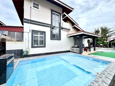 Bungalow House For Sale in Ayer Molek,MLK