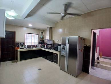 1.5-storey Terraced House For Sale in Bandar Bukit Raja,SGR