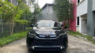 Toyota Harrier Z in Desa Petaling, KUL