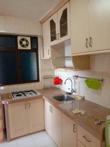 Apartment For Rent in Taman Kristal