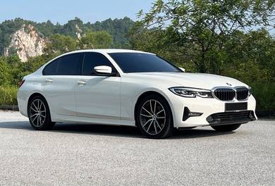 BMW 320i 20i SPORT in Perai, PNG