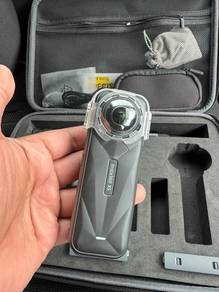 insta 360 x5