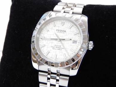 Tudor Classic Date 38mm Linen Dial