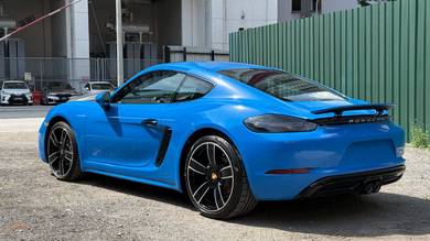 2022 Porsche 718 CAYMAN