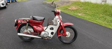 Honda C90