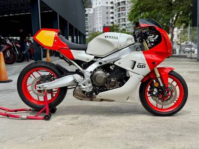 Yamaha XSR900