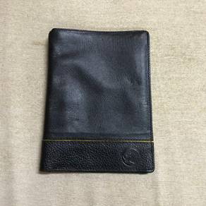 Leather Bi-fold Wallet