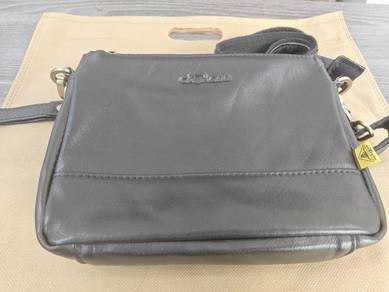 Extreme sling beg free wallet 