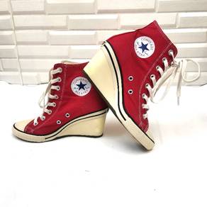 Converse Chuck Taylor red wedge heels US5