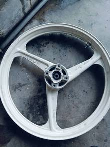y15..bearing siap ada dh.