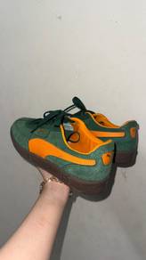 Sport Shoes to letgo