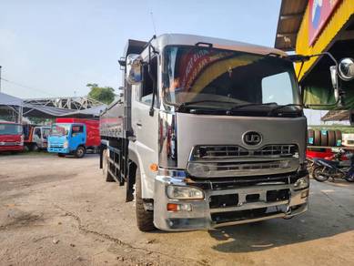 Nissan Tipper 21 Feet
