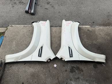No 15-10-28 Honda Crossroad RT3 Front Fender Jpn