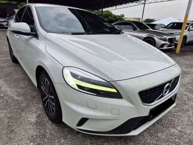 2018 Volvo V40 T4