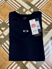 oakley t shirt