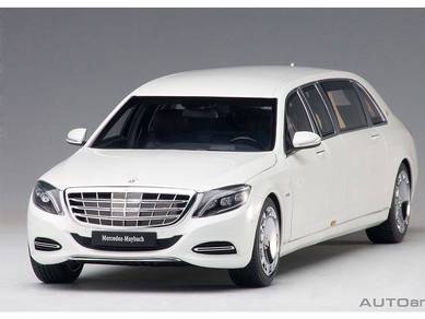 1:18 Autoart MERCEDES-MAYBACH S 600 PULLMAN WHITE