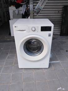 LG front load hot washer 8kg washing machine