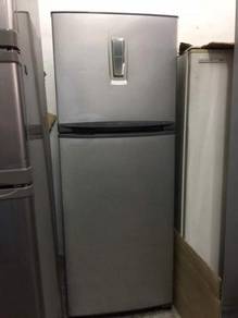 Toshiba 2 doors Peti Sejuk Ais fridge Refrigerator