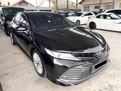 2020 Toyota Camry V