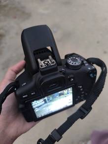 CANON EOS 750 d