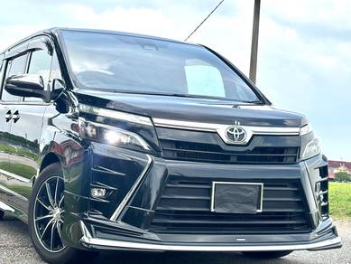 Toyota Voxy ZS KIRAMEKI in Masai, JHR