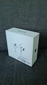 AirPods 4